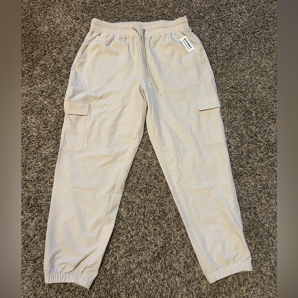Old Navy Women's Cargo Pants NWT
